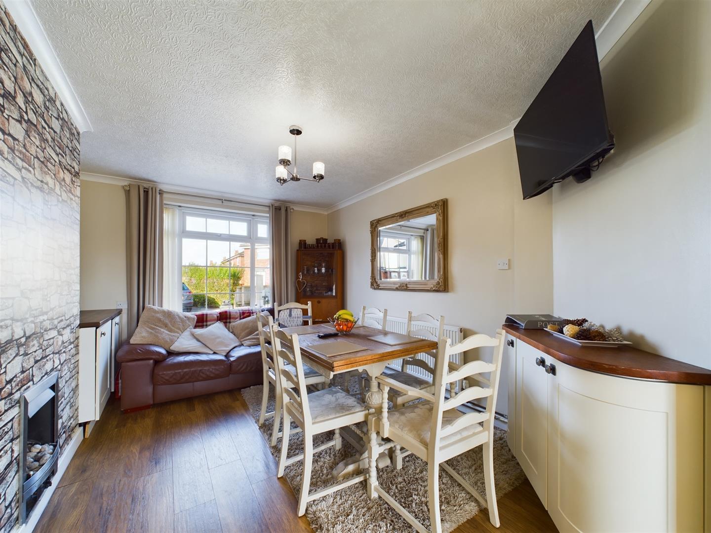 Queensgate Square, Bridlington Belts Estate Agents